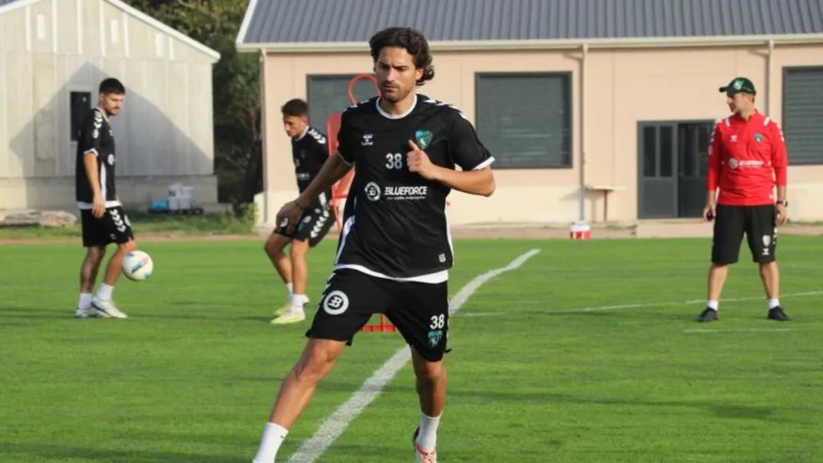 Ο Κοκαιλίσπορ έκανε έκβαση συμφωνίας με τον Άχμετ Σαγάτ