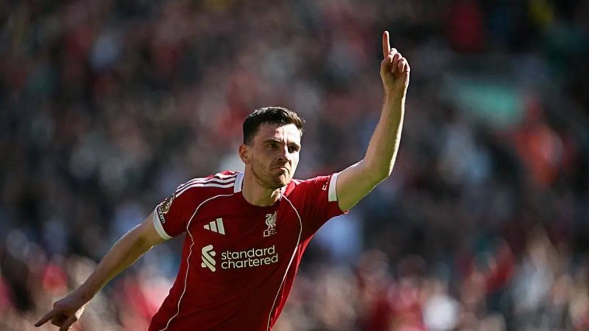Το Φενερμπάχε συμφωνία στο πλευρό του Andrew Robertson του Liverpool