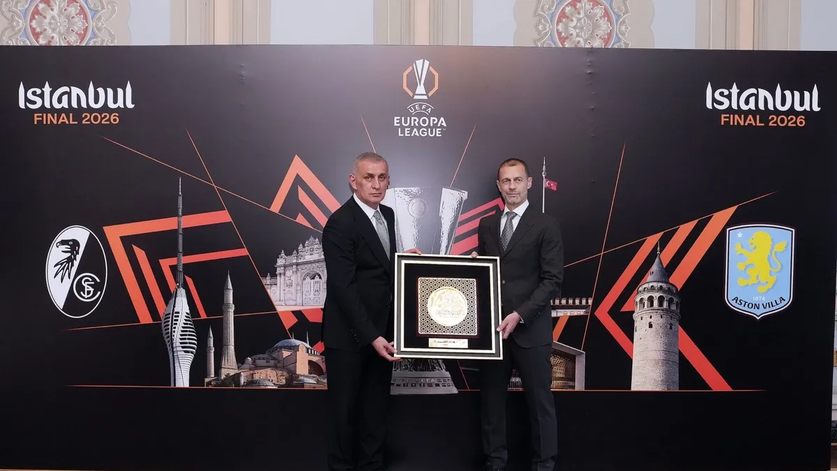 Χορηγιακή δείπνου πριν από τον τελικό του UEFA Europa League στο Παλάτιο Çırağan στο Ισταμπούλ