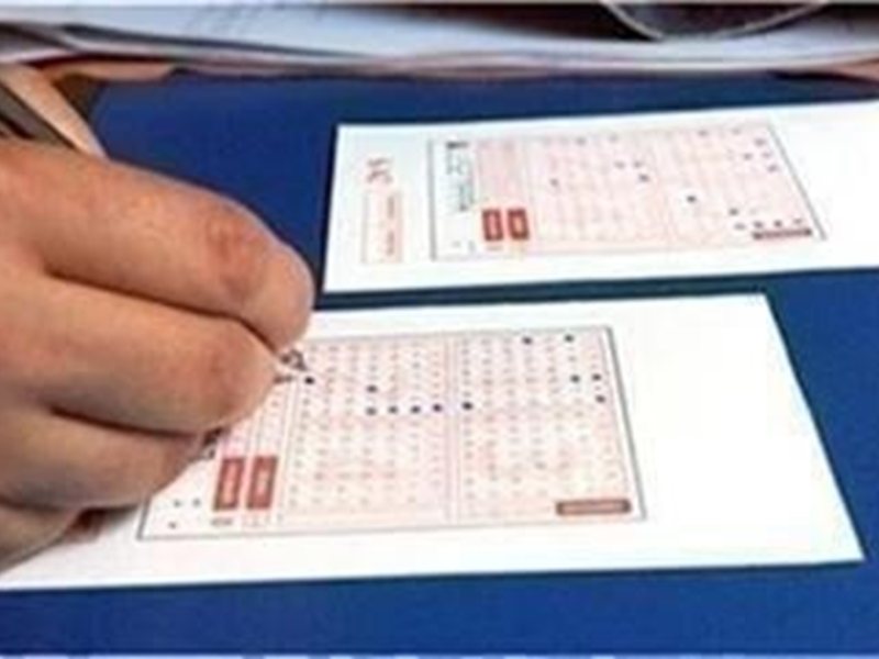 Ρούσε Ξανά Τον Τίτλο του Πόλη Μilionαριών Λοτερίας: Δικαστής Κερδίζει Περίπου 2,23 Μιλιώνα Ευρώ στο Κουλεύμα 6/49