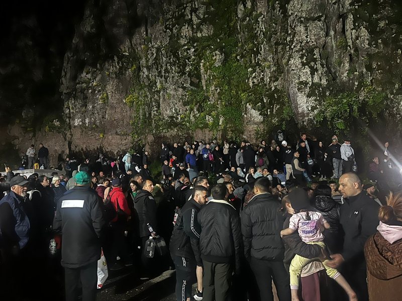 Χιλιάδες Συλλεγόταν στη Θεραπευτική Σταυρούχα του Δαμμάλ