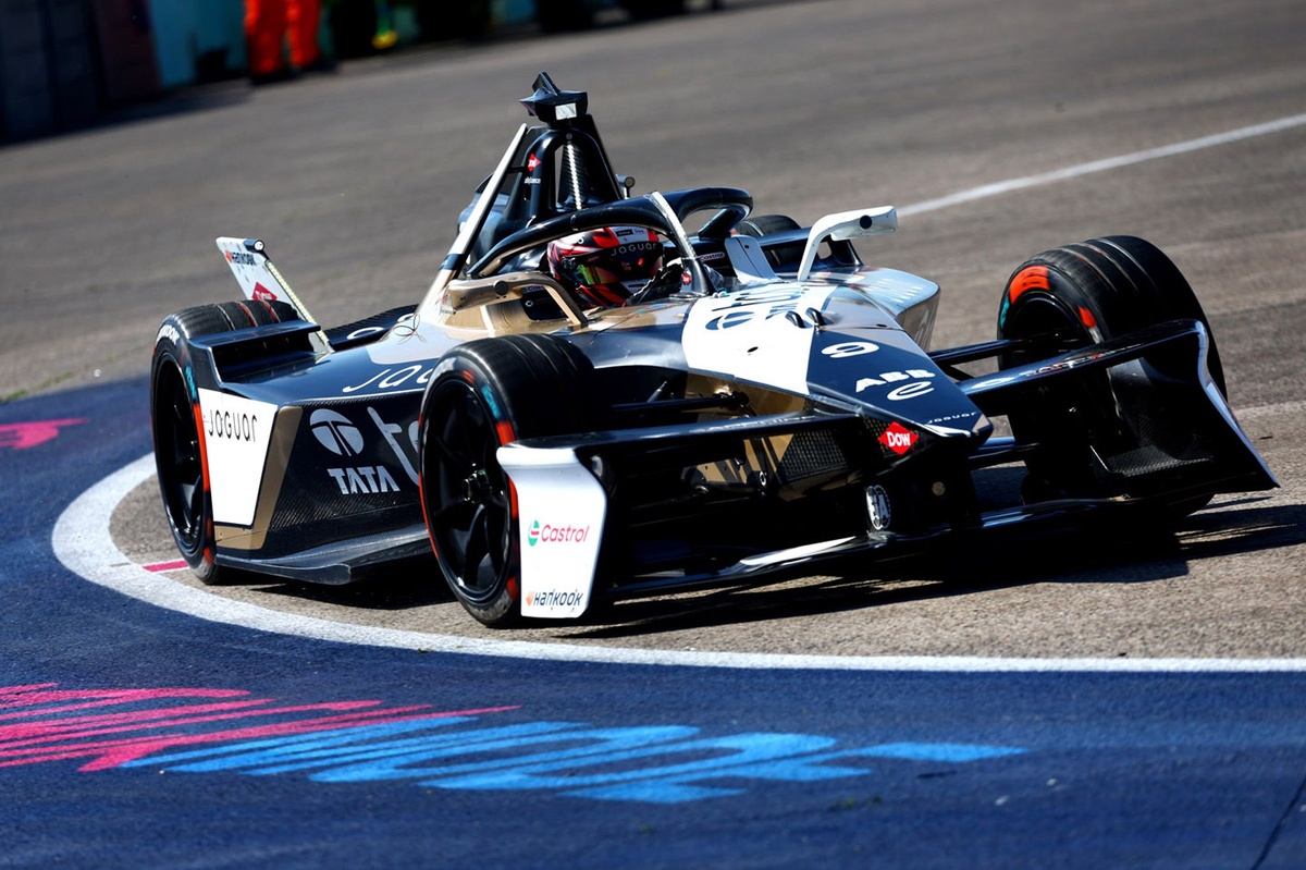 Formula E Berlin E-Prix: Ο Evans Κερδίζει Μια Άστοχη Νίκη στη Δεύτερη Αγώνα από την 17η Θέση
