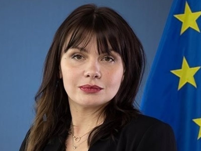 Μακριά Βουλγαρία από τη θετική εφημερίδα: Από τον επιτυχώς γυρό του Διασημάντιου ιταλικού πεζοστίθητου ως την ηθικά παραβιάστρια Ευρωπαϊκή Ελεγκτή
