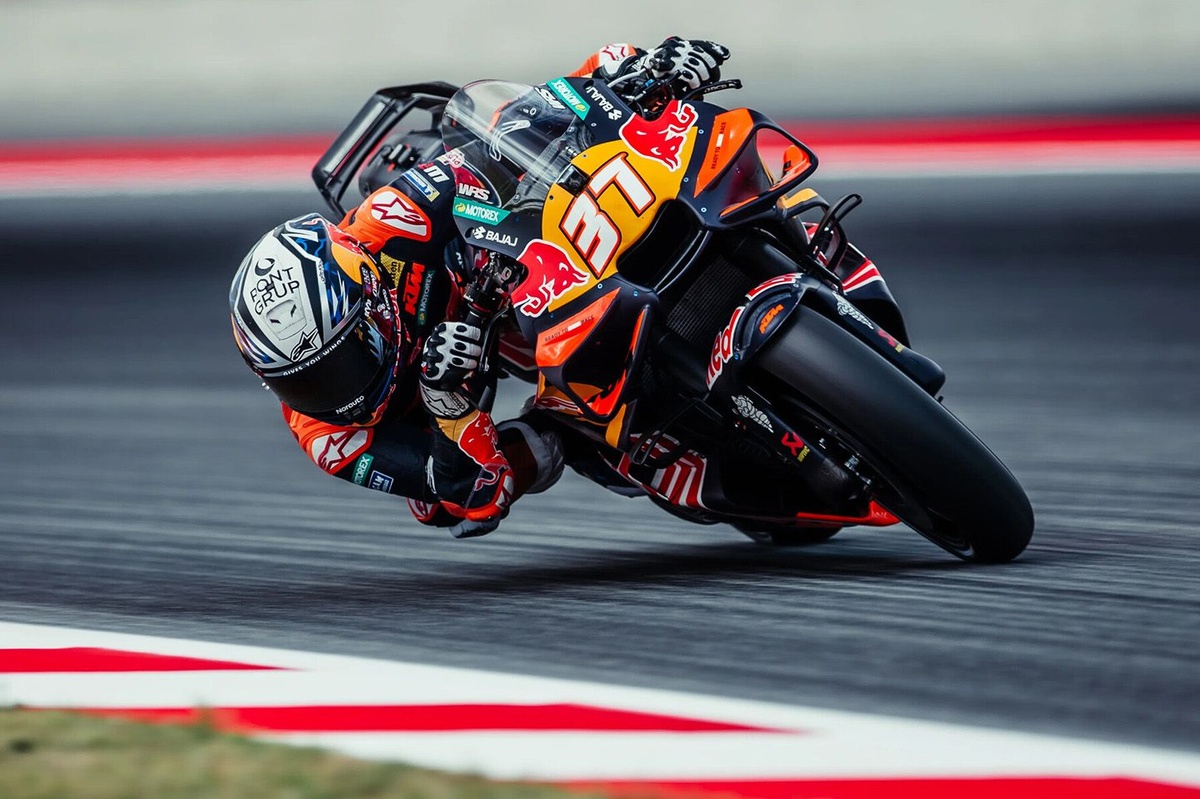 Ακόστα πρώτος στο τεστ MotoGP στην Βαρκελώνη με βροχή