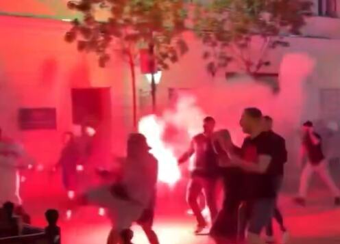 Χαμός στη Βουδαπέστη: Συναγερμός μετά από συμπλοκή οπαδών PSG και Arsenal