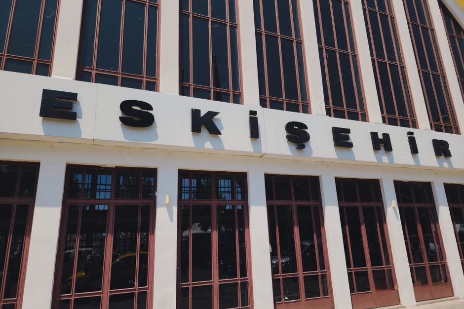 Η επιστροφή της Akhisar Belediyespor: Τουρκικός σύλλογος 56 ετών επαναφέρει την ιστορική του ονομασία και ταυτότητα