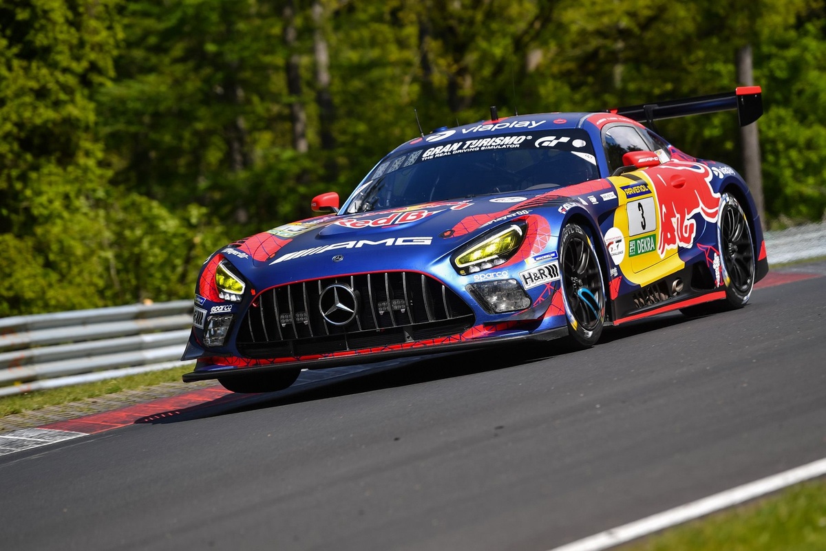 Είμαστε Πρώτοι στους 24 Ημερών του Nürburgring με τον Verstappen