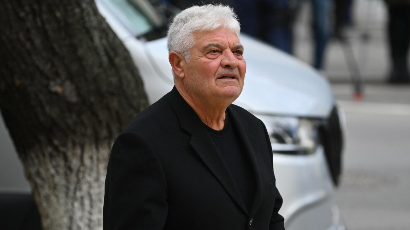 Ο Άντονε Αρχίστηκε να Αγοράζει το Δινάμο: «Τρέσαμε για την Οφλη»