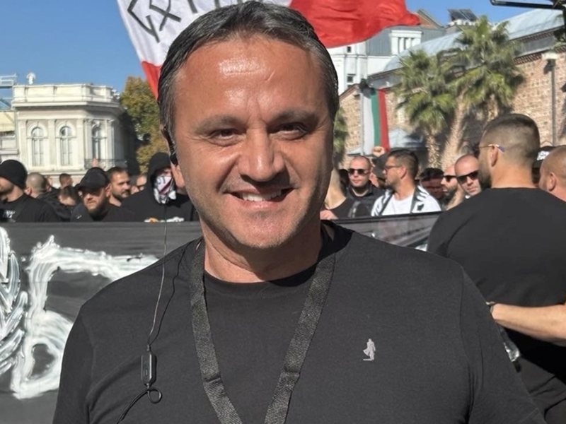 Ο Ιλιάν Τζεβελέκοφ από το Καναπή στο Καν: για τον κινηματογράφο, το παθιασμένο πλήθος και την επιτυχία μιας ταινίας χωρίς ηθοποιούς