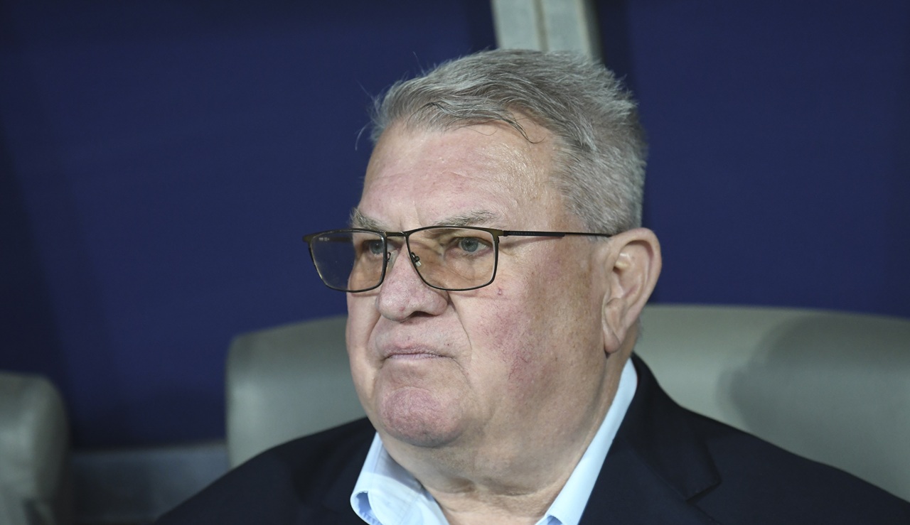 Μουρέσαν πετάει σκιές: "Καλή επιτυχία και ξανανάξ" καθώς ο Πάνκου αποχωρεί από την CFR Κλουζ