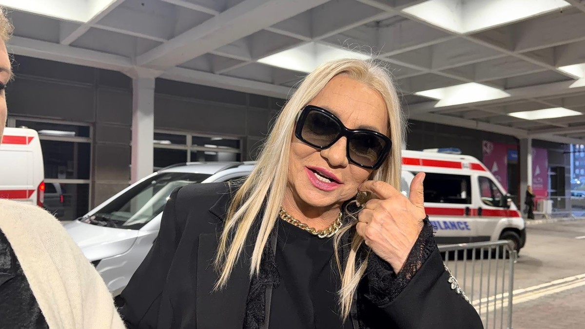 Η Βεσνα Ζμιιανακ έχει τον τρίτο της δεξαμενό συναυλία στο Belgrade Arena