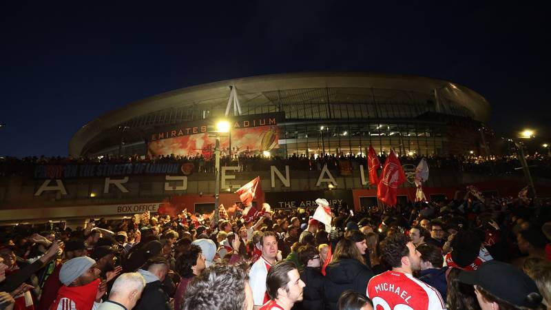 Το Αρσεναλ πίνει το πρωτάθλημα της Αγγλίας μετά από 22 χρόνια