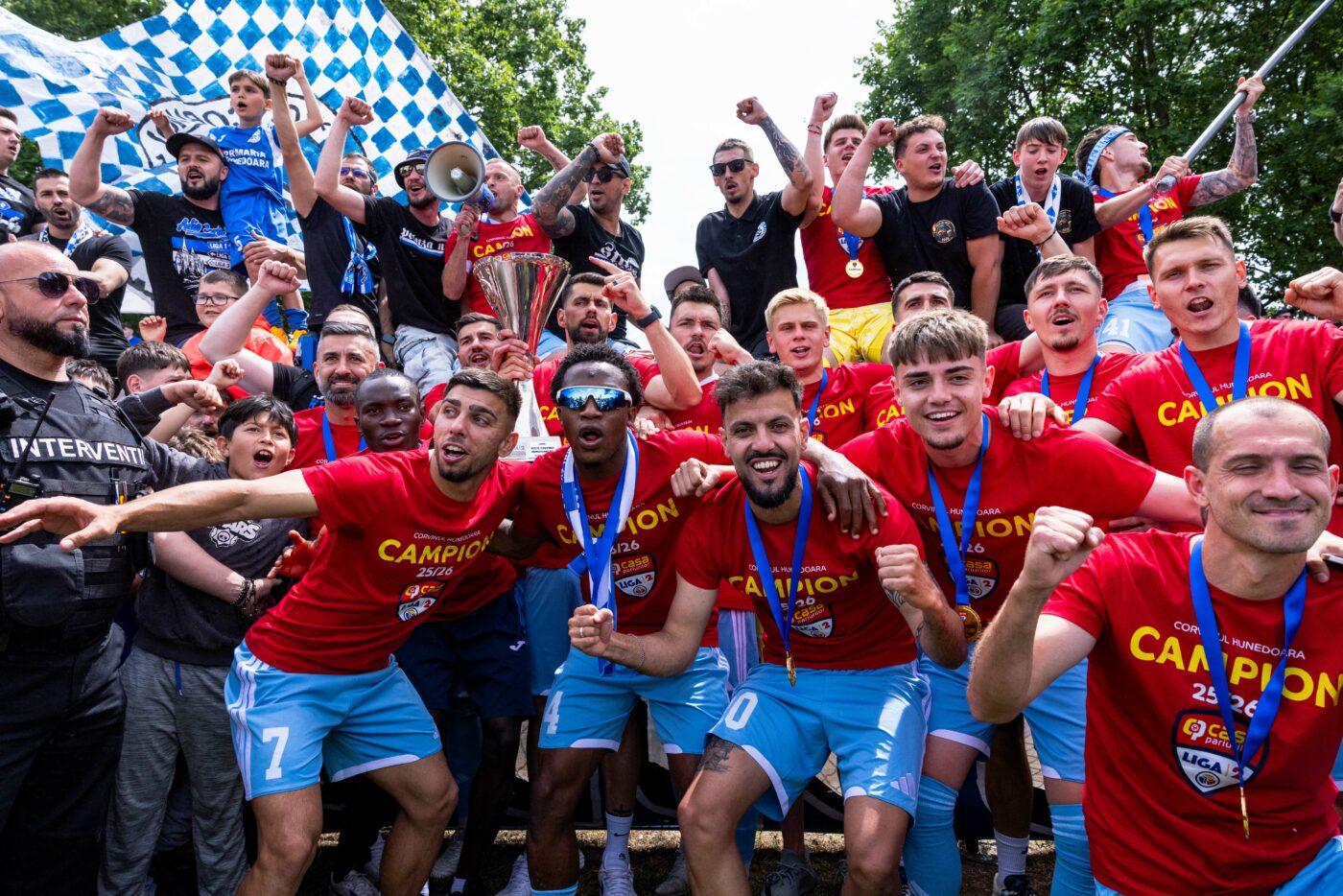 Το Κόρβινουλ Χονεδόρα επιστρέφει στο Superliga μετά από 34 χρόνια!