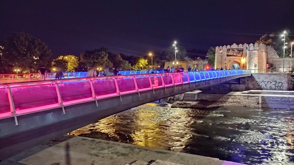Το Νίσση θα μεταμορφώσει τις κεντρικές πλατείες του σε πεζικές και δημιουργικές ζώνες