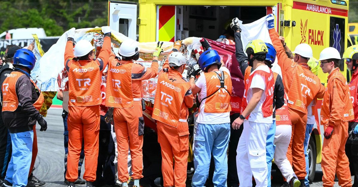 Σοβαρή Καταστροφή στο MotoGP: Ο Άλεξ Μάρκες Κατατραυματισμένος μετά την Σύρραξη με τον Ακάζα