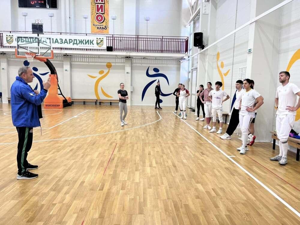 Εθνική Ομάδα Μοντέρνου Πενταθλιού Κατοικίζει Καμπού Πριν το Διεθνές Πρωτάθλημα στο Παζαρτζίκ