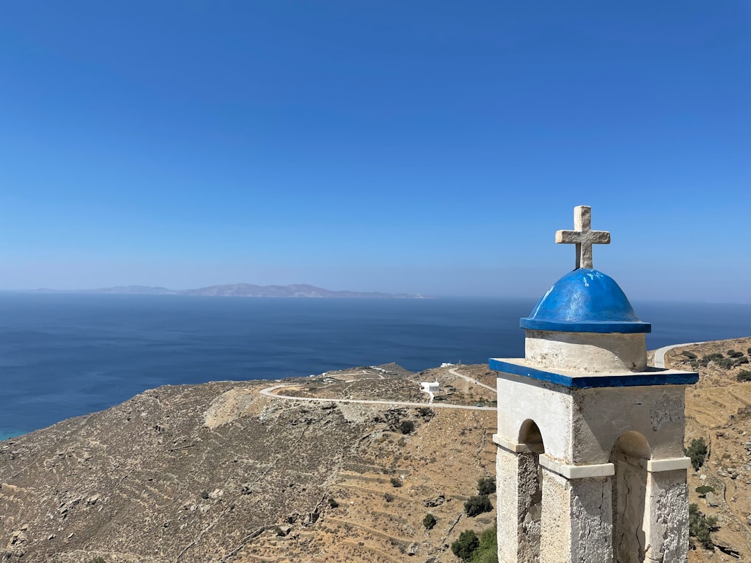 Χρήστος Τζολής: Το Ελληνικό Ταλέντο που Γεφυρώνει την Άρσεναλ και τον Βαλκανικό Ποδοσφαιρικό Κόσμο