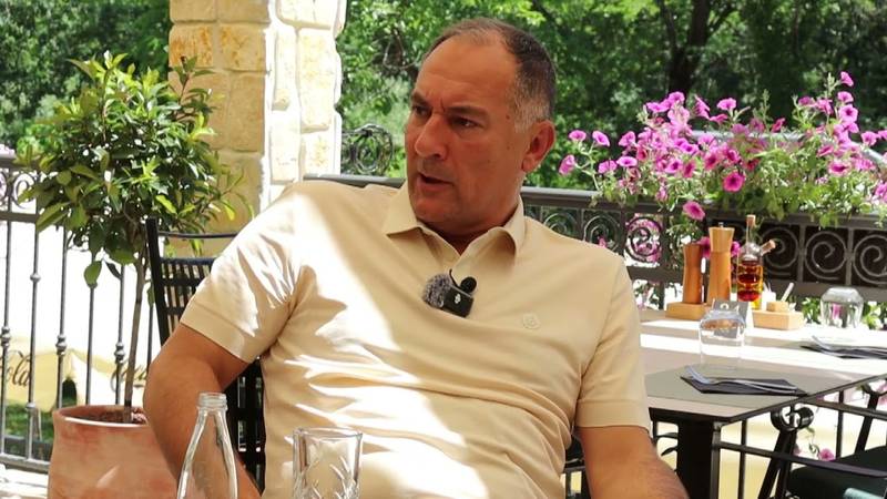 Στιμάτς χτυπά τον Χάιντουκ: Γκαρσία αστεία, Λίβιατζα βασιλιάς