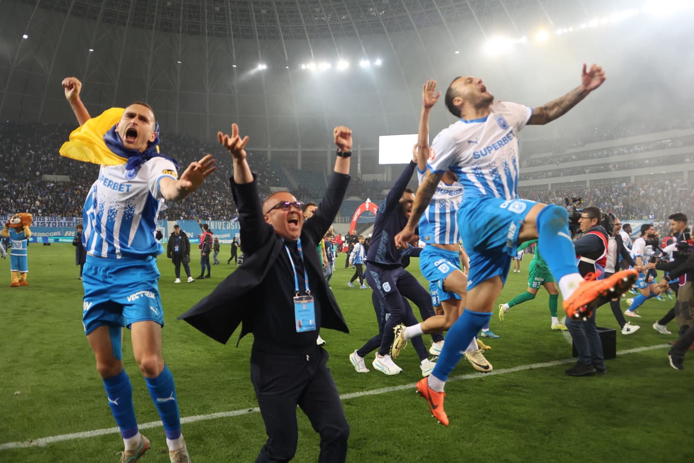 Ο Universitatea Craiova ξεκίνησε την εορτασία!