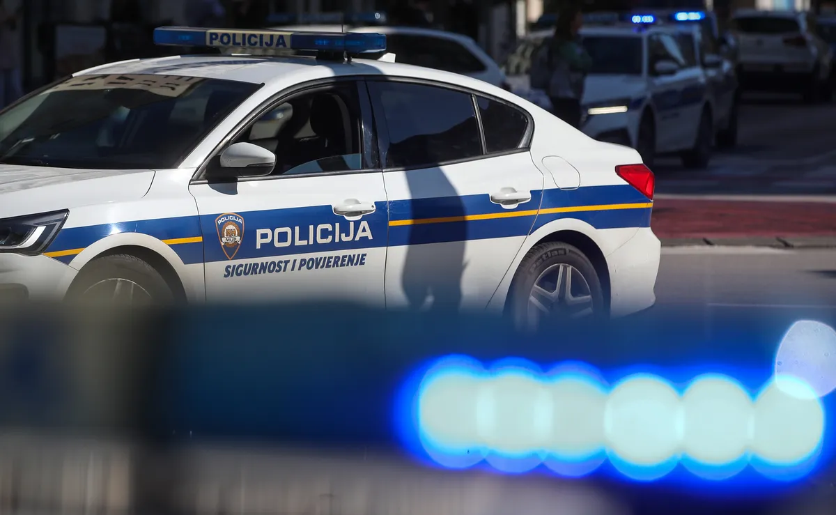 Ο αυτοκίνητος σε Ριέκα ξεκίνησε μόνος του και έκανε 200 μέτρα χωρίς ελέγχο
