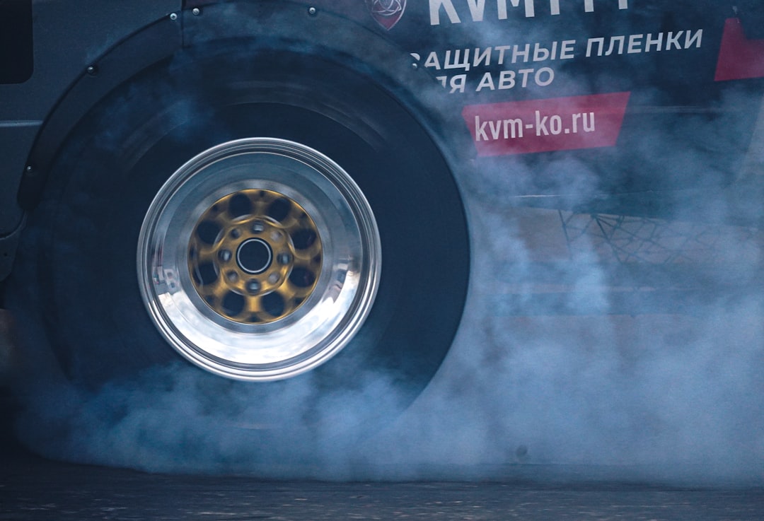 Η Άνοδος της Δραστηριότητας Drifting στα Βαλκάνια: Από την Υπόγειη Πολιτισμό Γκαράζων στο Διεθνές Φως