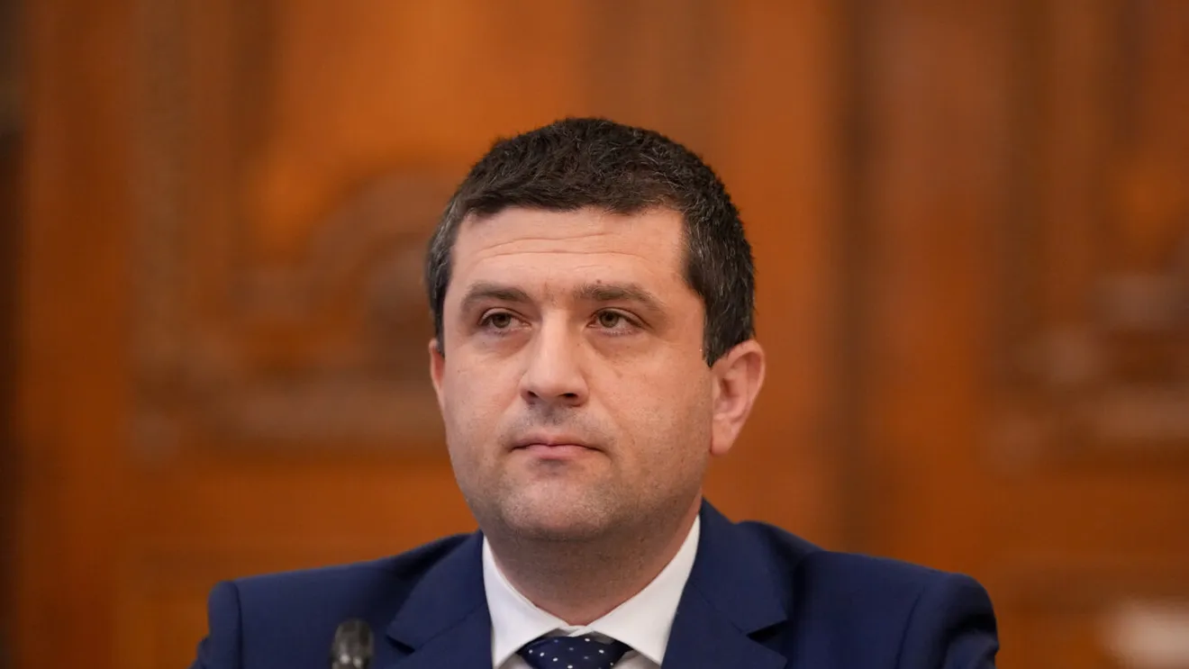 Ο Υπουργος Μιρουτζα συναντήθηκε με τους υποστηρικτές του Στεαουα, για τα δικαιώματα προώθησης
