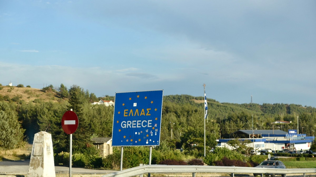 Αποφύγετε τα Εύζωνα: Οδηγός διαβάσματος από τον Παλαιό Δοϊράν