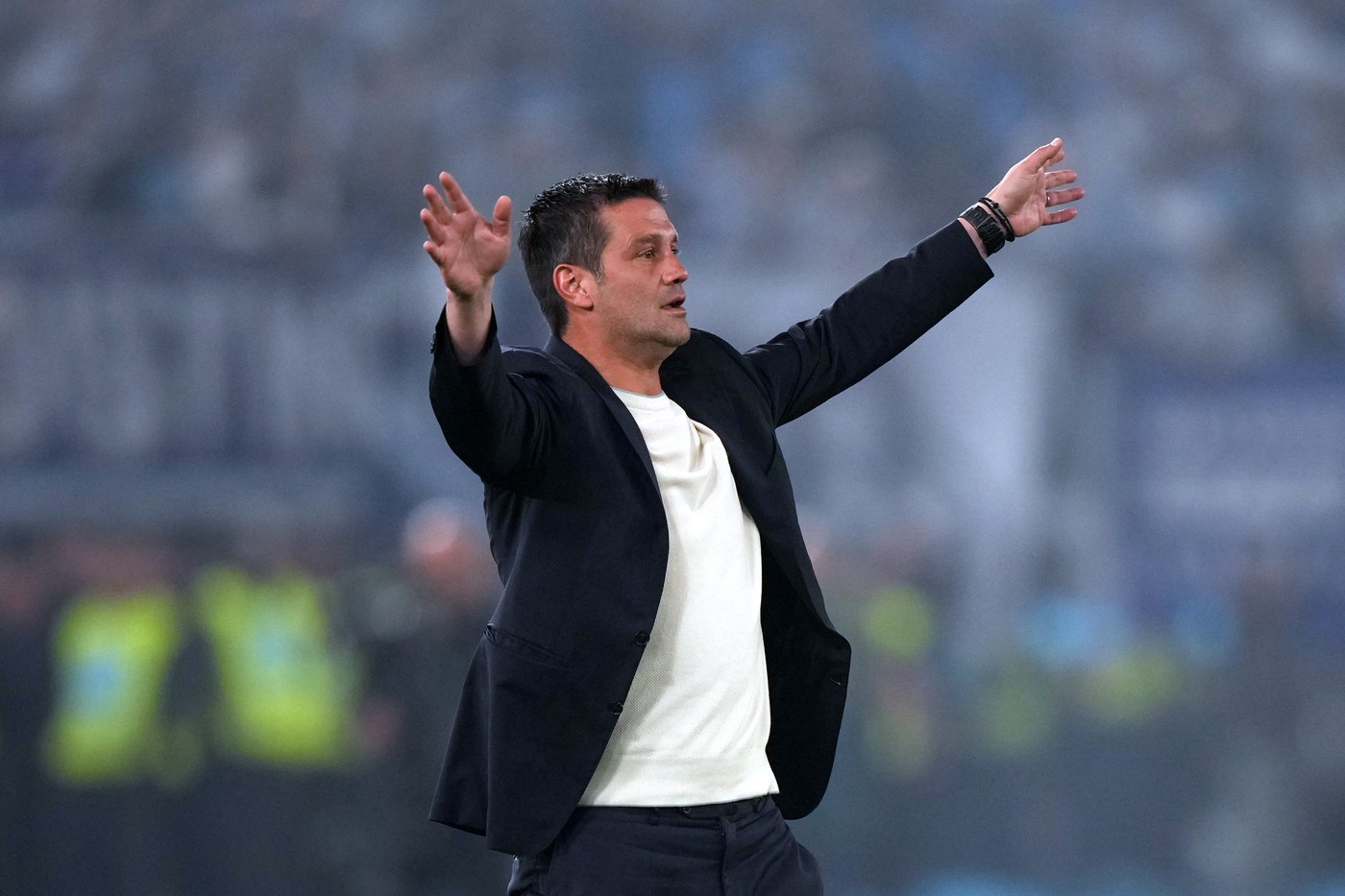 Το Χίβου βλέπει επίσης μεσοκάμπο στην AS Roma για το Ιντερ