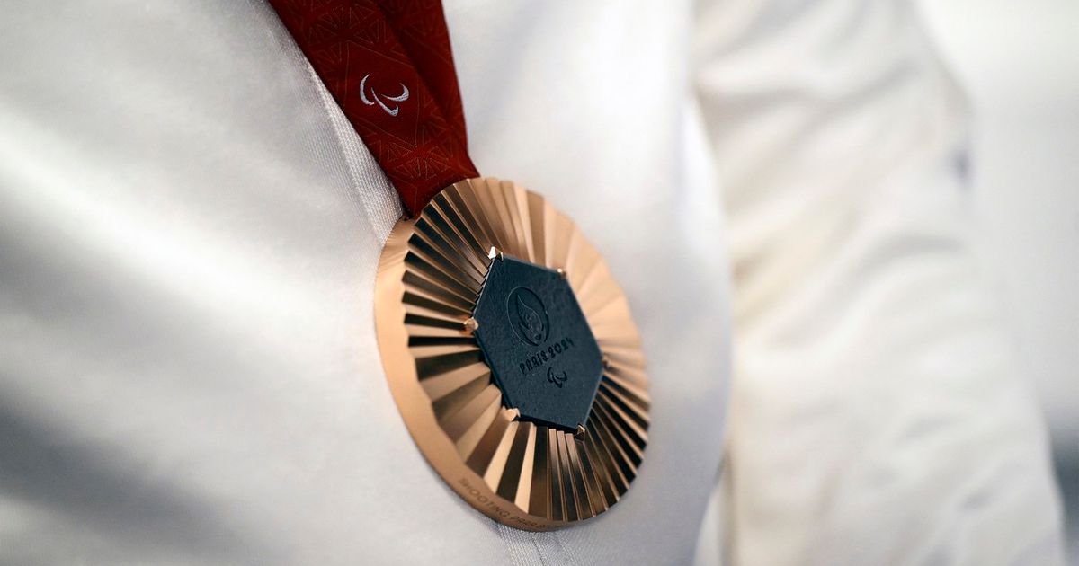 Μαθητρίες από τη Σερβία κερδίζουν χρυσό και στεφανίτσα στη Ευρωπαϊκή Ολυμπιάδα Εικονικής Τεχνολογίας για Κόρες