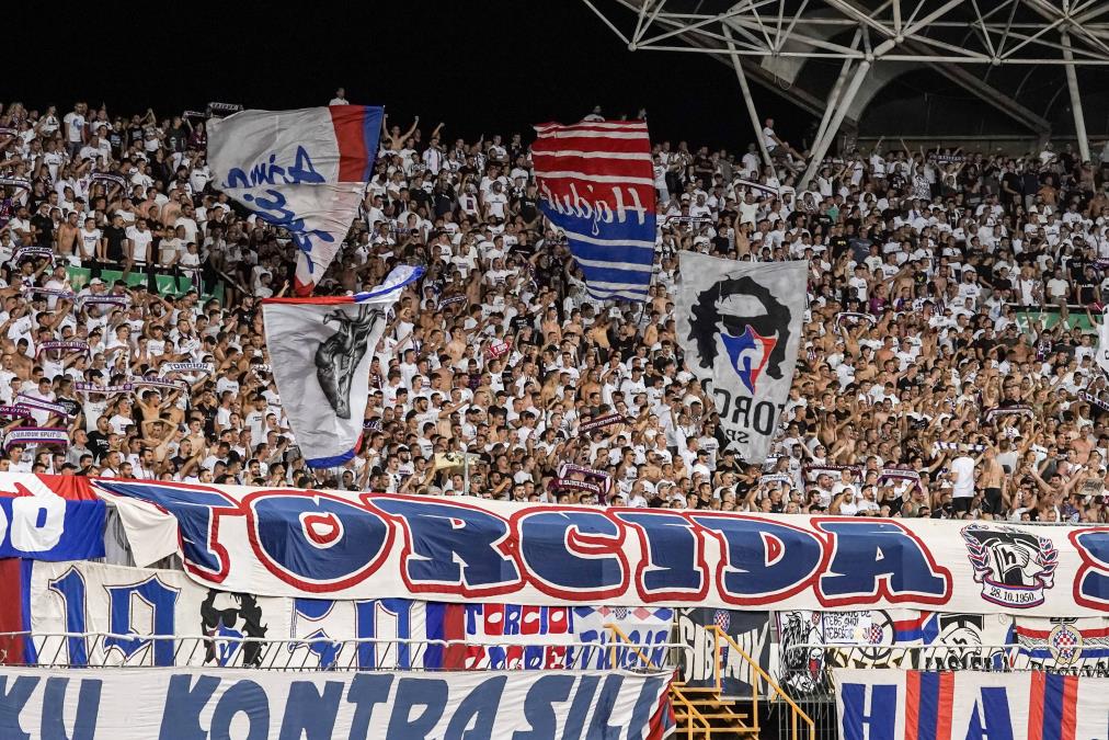 Η Χάιντουκ Σπλιτ βασιλεύει: Η προσέλευση συντρίβει τα ενδοπεριφερειακά ρεκόρ