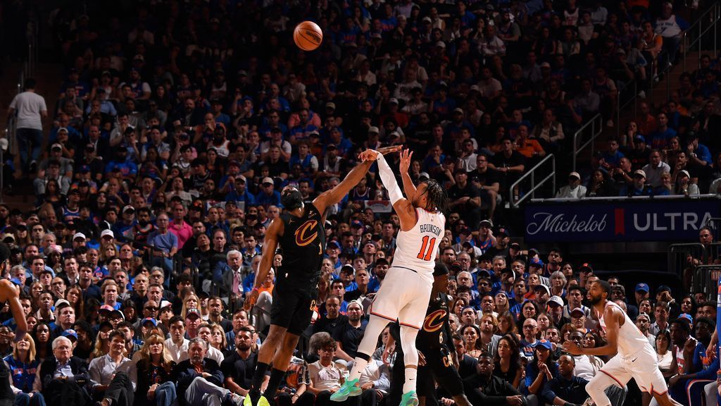 Knicks ξεφύγουν από 22-βαθμία υπονομή και νικούν στο πρώτο παιχνίδι