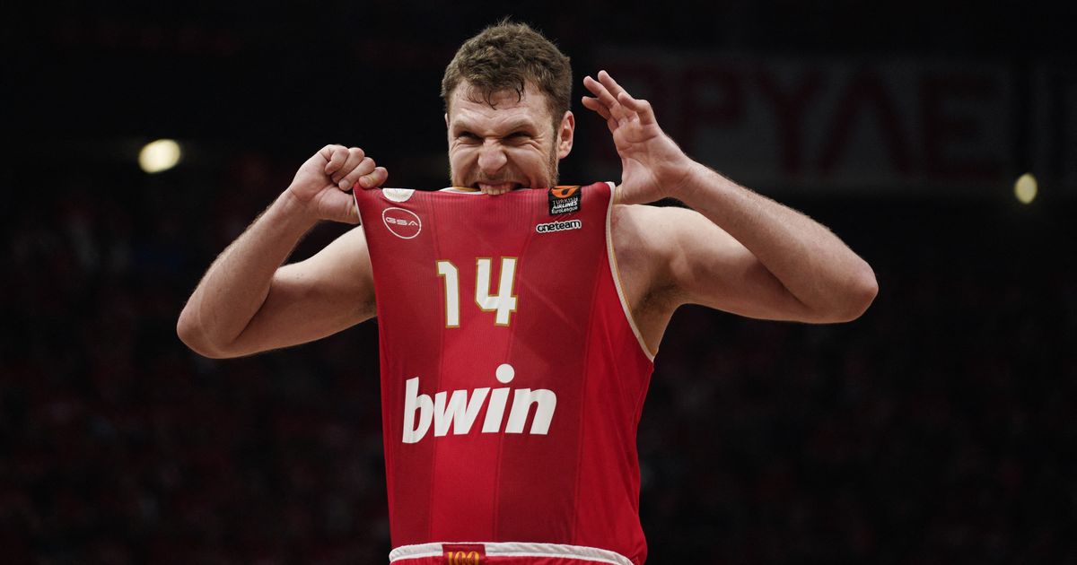 Ο Βέζενκοφ για τον Ρέαλ Μαδρίτ και τον Πάρτιζαν: "Ο Βαλενσία νίκησε με καλλικοίνωρο, όχι όπως ο Ρέαλ"