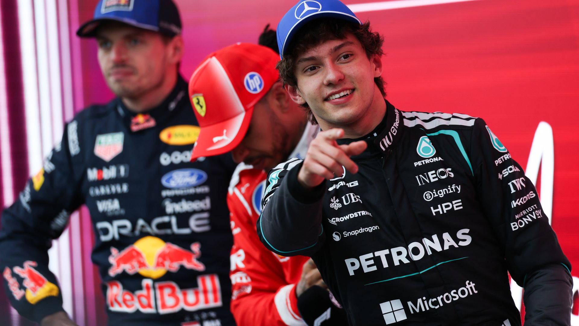 F1 Ανάβει! Τέσσερις Επιφανείς Αγώνες, Πέντε Εβδομάδες, Καθαρή Δράση