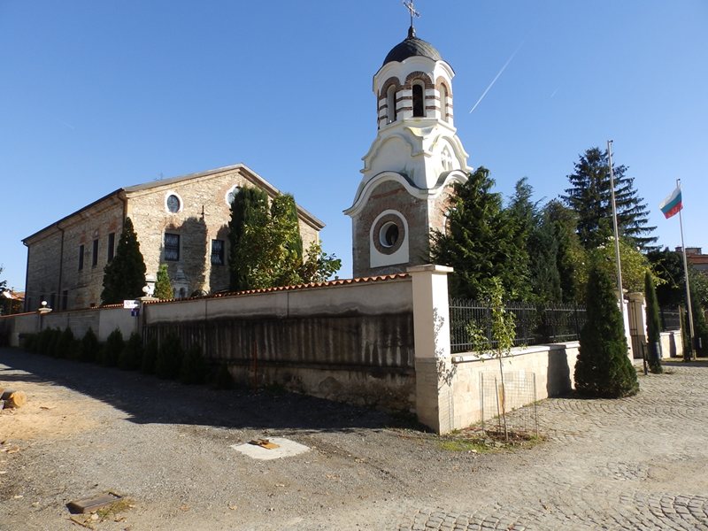 Πώς το Ροδόλαδο Κάνει την Κάζανλακ Οικονομικό Θρύλο των Βαλκανίων