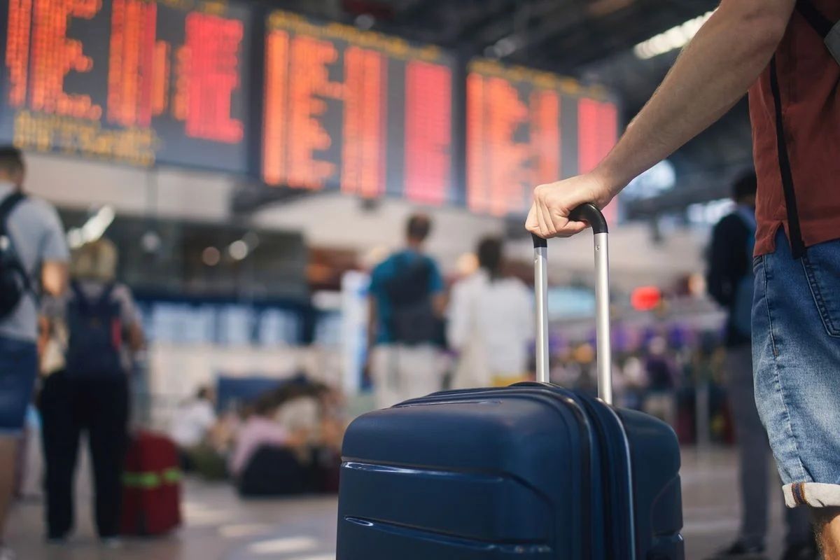 Η παγκόσμια ζήτηση αεροπορικών μετακινήσεων αυξάνεται κατά 2,1% στον Μάρτιο, αν και το κλίμα στο Μέσο Όριο επηρεάζει τον κανονικό ρυθμό